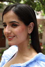 Emerald Royalty Sui Dhaga Earring