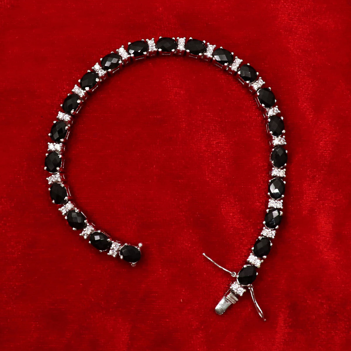 Onyx Arcadia Bracelet
