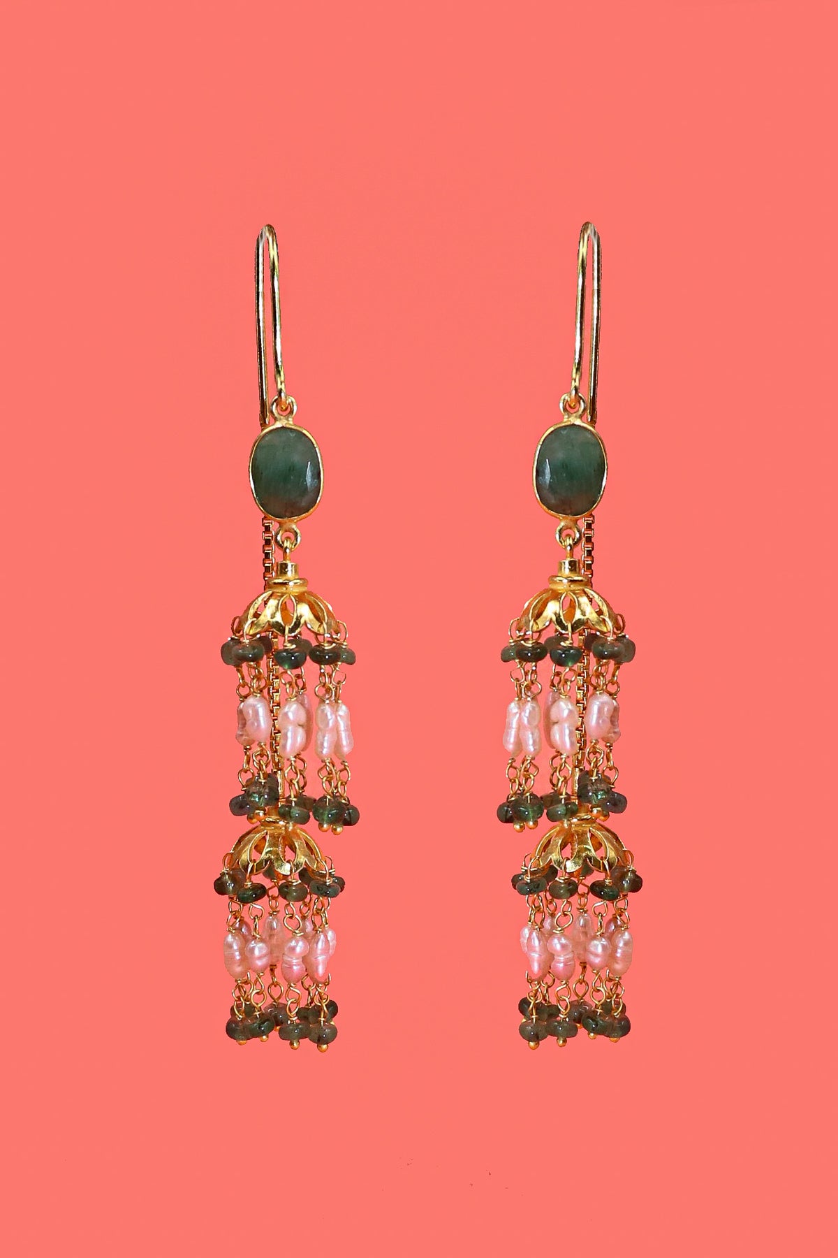 Golden Emerald & Pearl Auric Earring