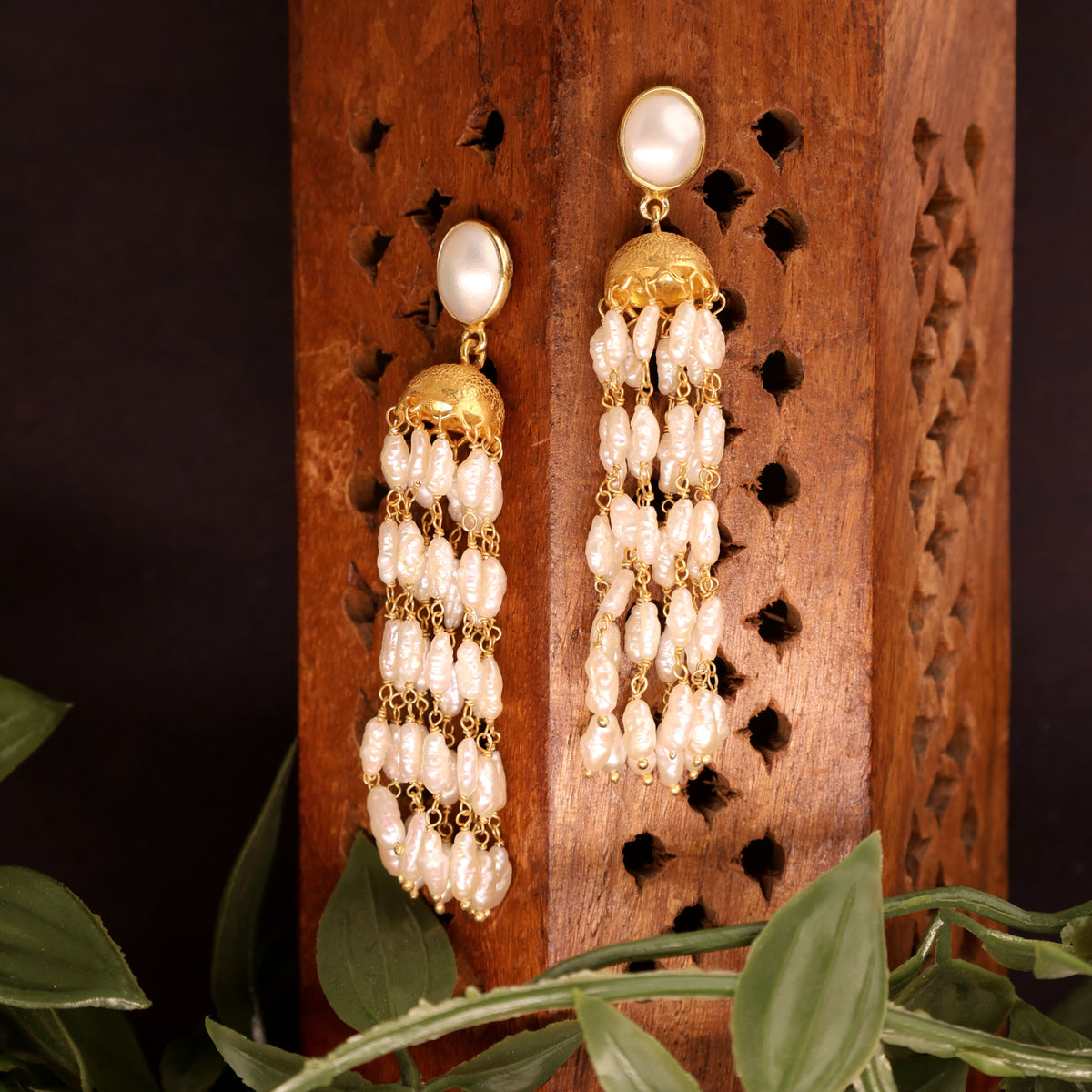 Pearl Sovereign Gold Long Earring