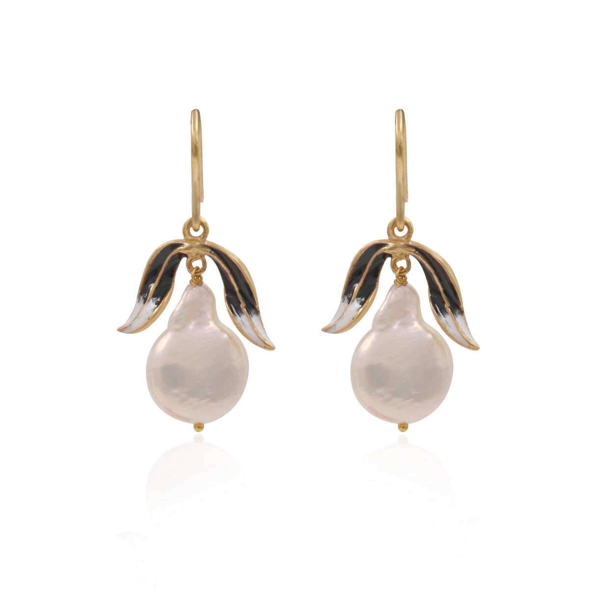 Dewdrop Pearl DangleWhisper
