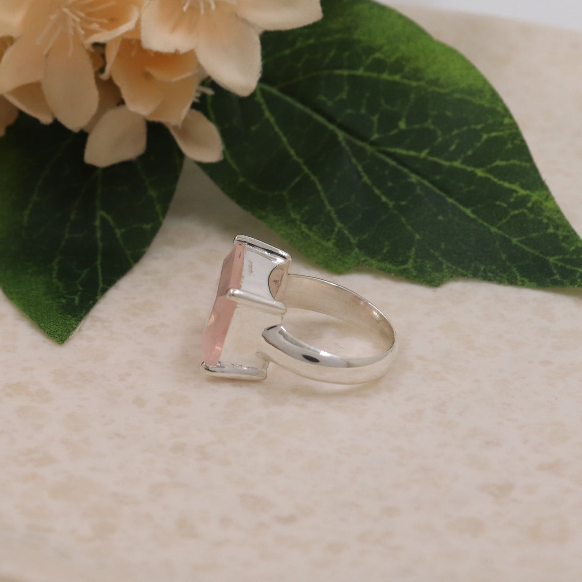 Elegant Rose Quartz Ring
