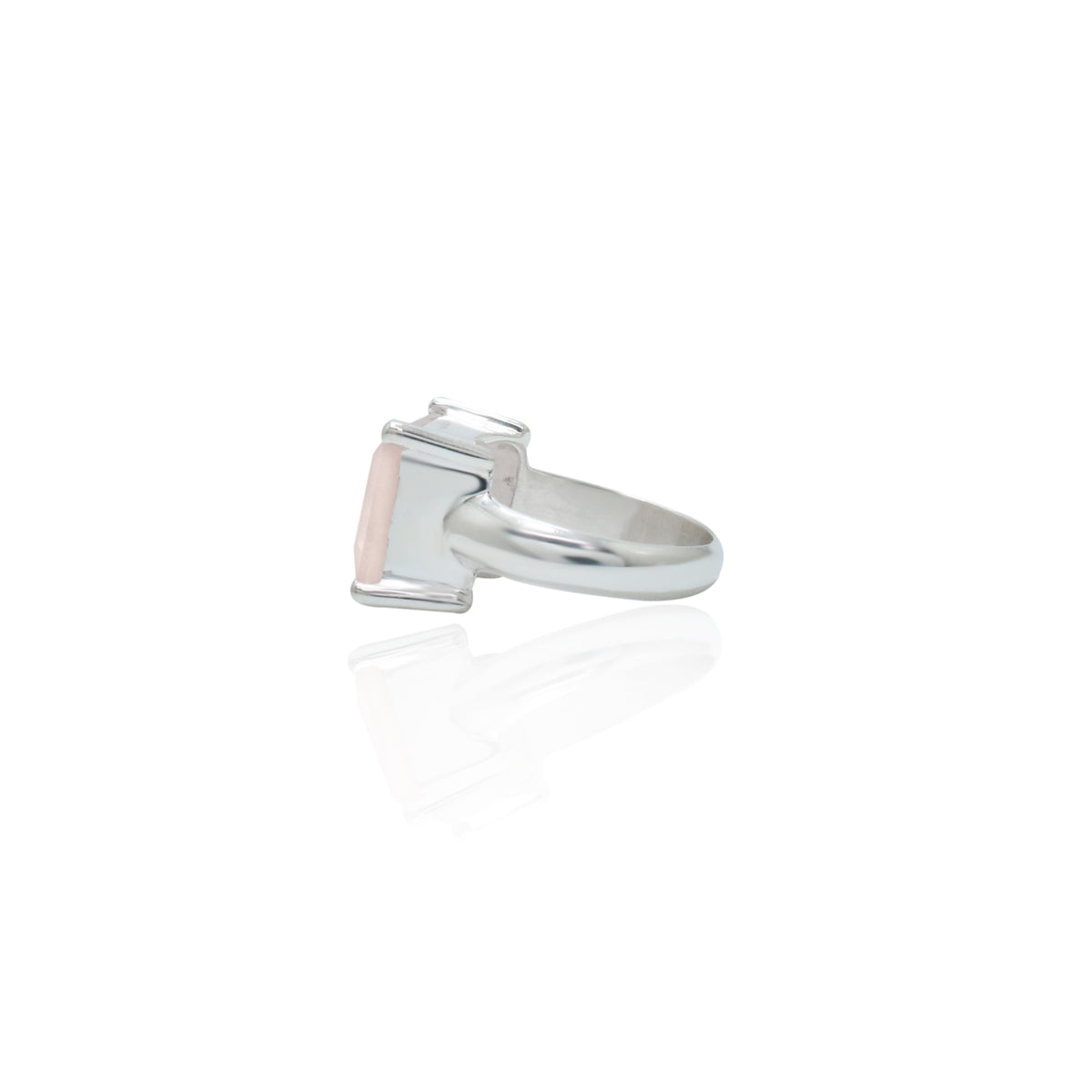 Elegant Rose Quartz Ring