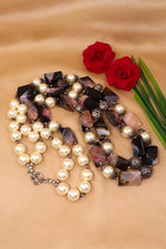 Agate & Pearl Sovereign Necklace