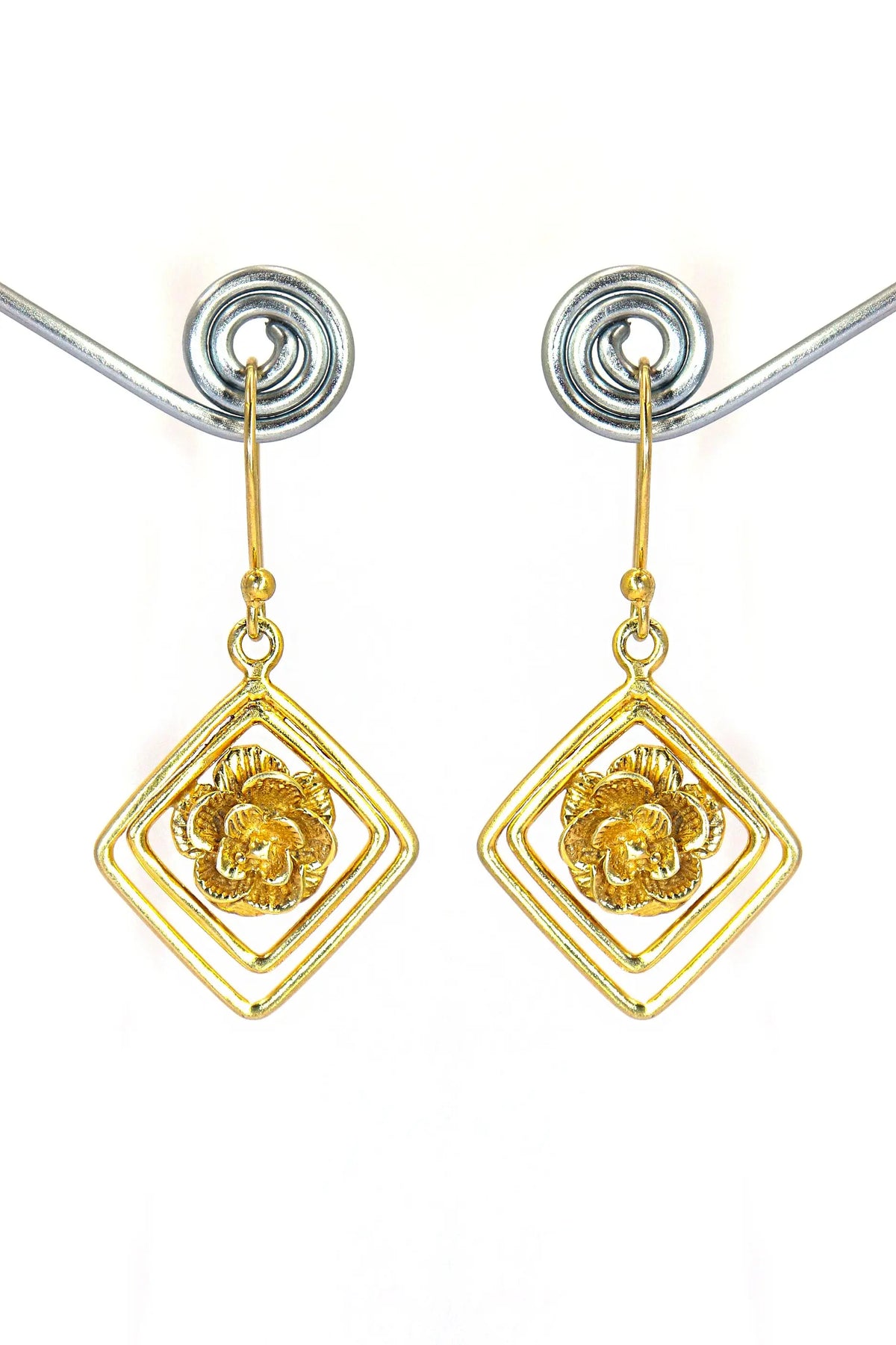 Elegant Flower Design Dangling Citrine Gemstone Earrings Jewelry for Women VJewels
