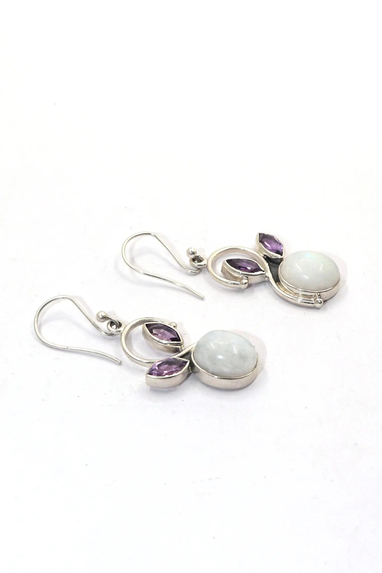 Fine Cut Rainbow Moonstone With Amethyst Gemstone Hook Earring Jewelry VJewels