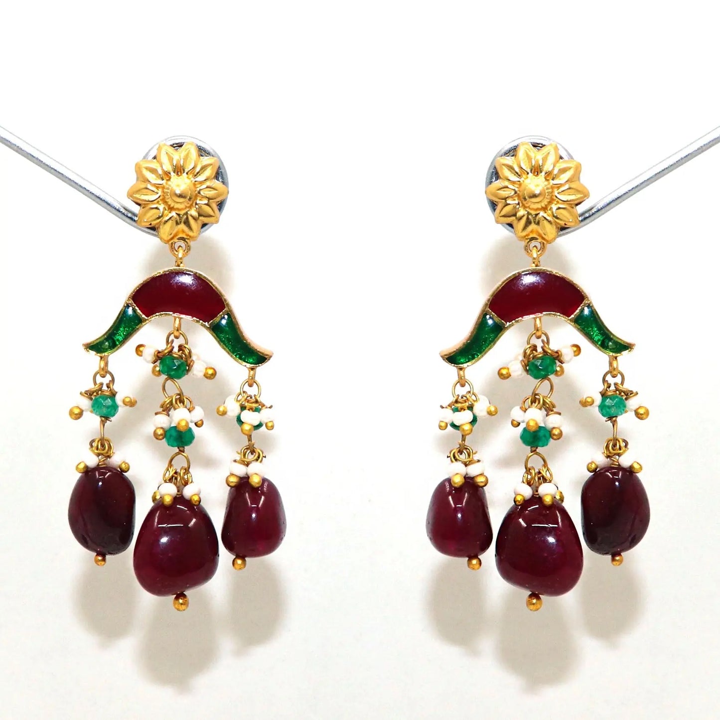 Green And Red Onyx Gemstone with Pearl Enamel Dazzling Earring Jewelry VJewels