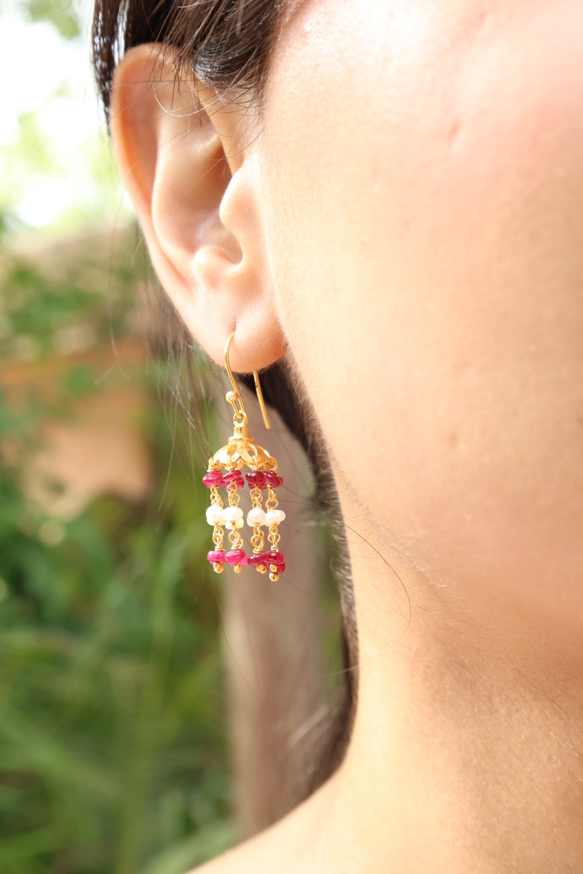 Ruby & Pearl Sovereign Earring