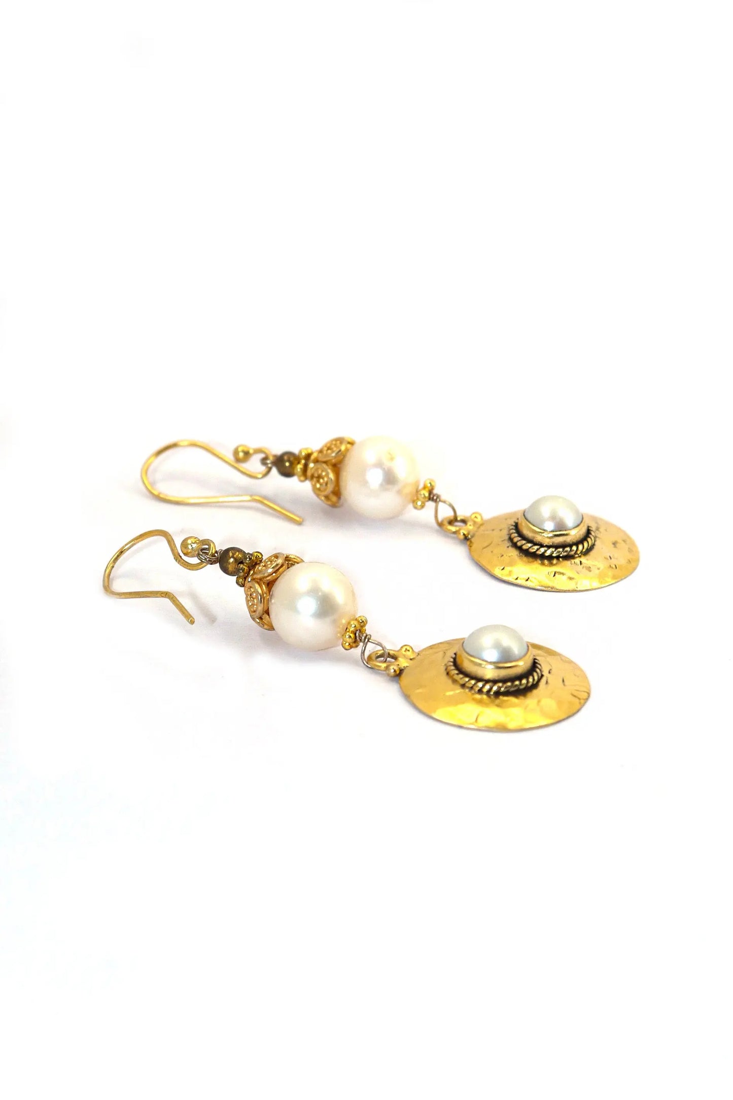 Modern Elegance: Gold-Plated Pearl Gemstone Dangle Earring Jewelry VJewels