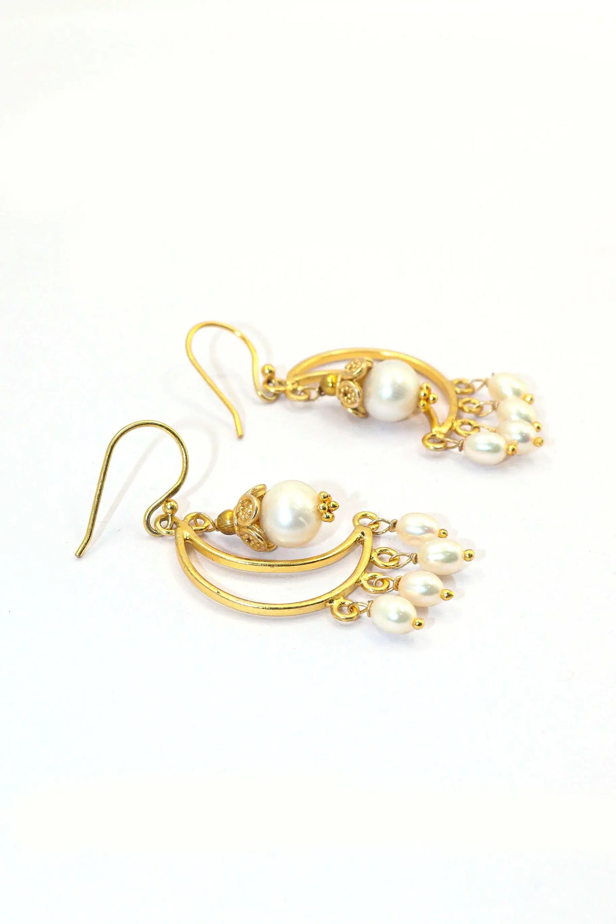 Radiant Gold-Plated Earrings with Stylish Pearl Gemstone Jewelry VJewels
