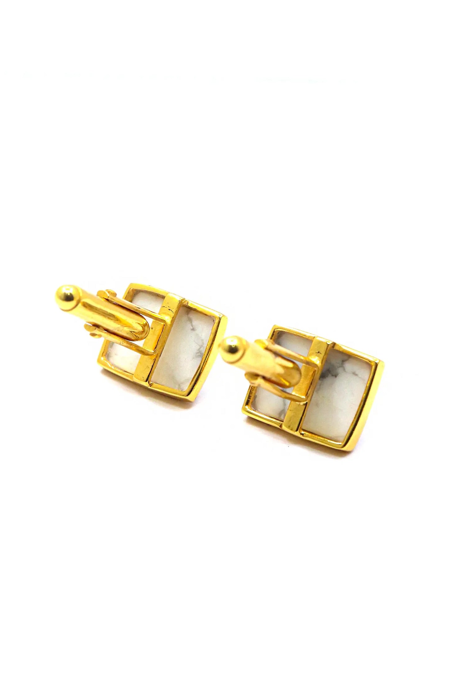 Sophisticated Men’s Fashion Cufflinks with Exquisite Gold Plating and White Agate Gemstone VJewels