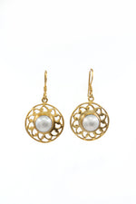 Pearl Majesty Gold Earring