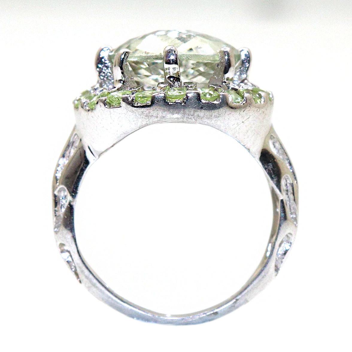 Vivid Ring