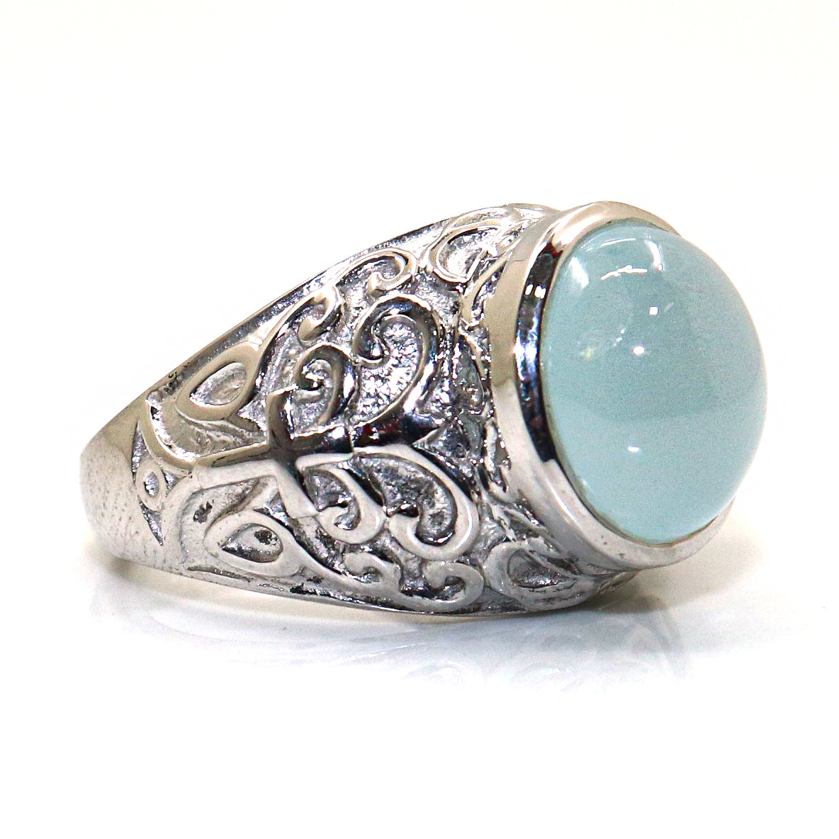 Elegant Cocktail Ring with Aqua Chalcedony Gemstone