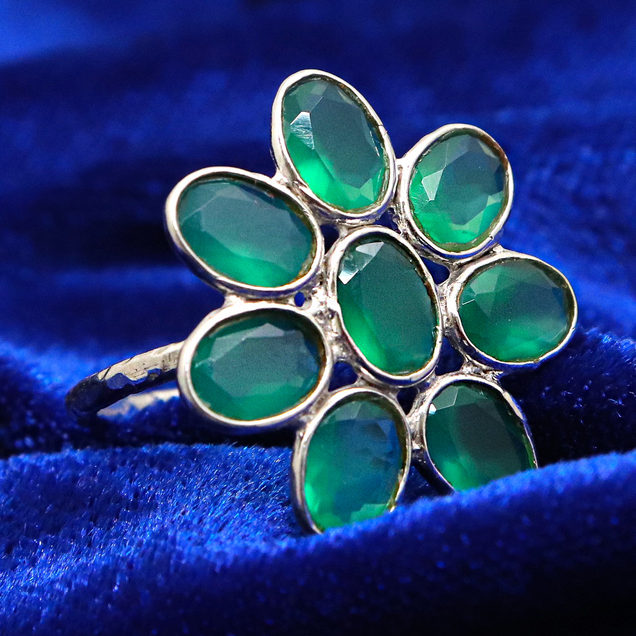 Shimmering Green Onyx Gemstone flower Design Ring for Parties