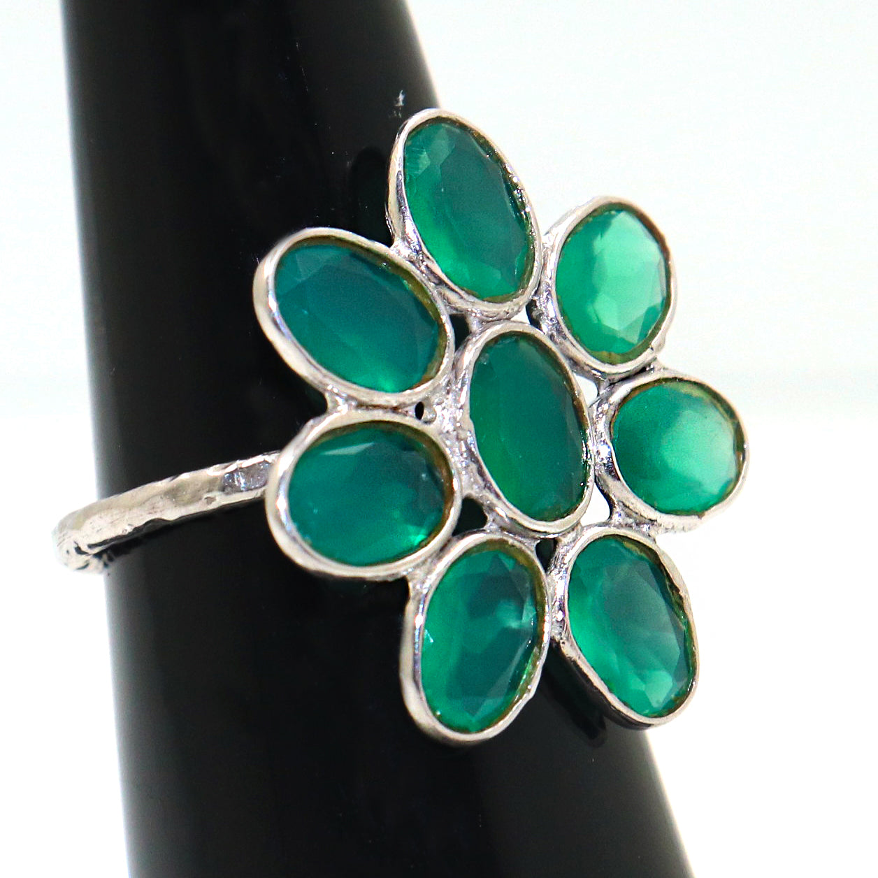 Shimmering Green Onyx Gemstone flower Design Ring for Parties