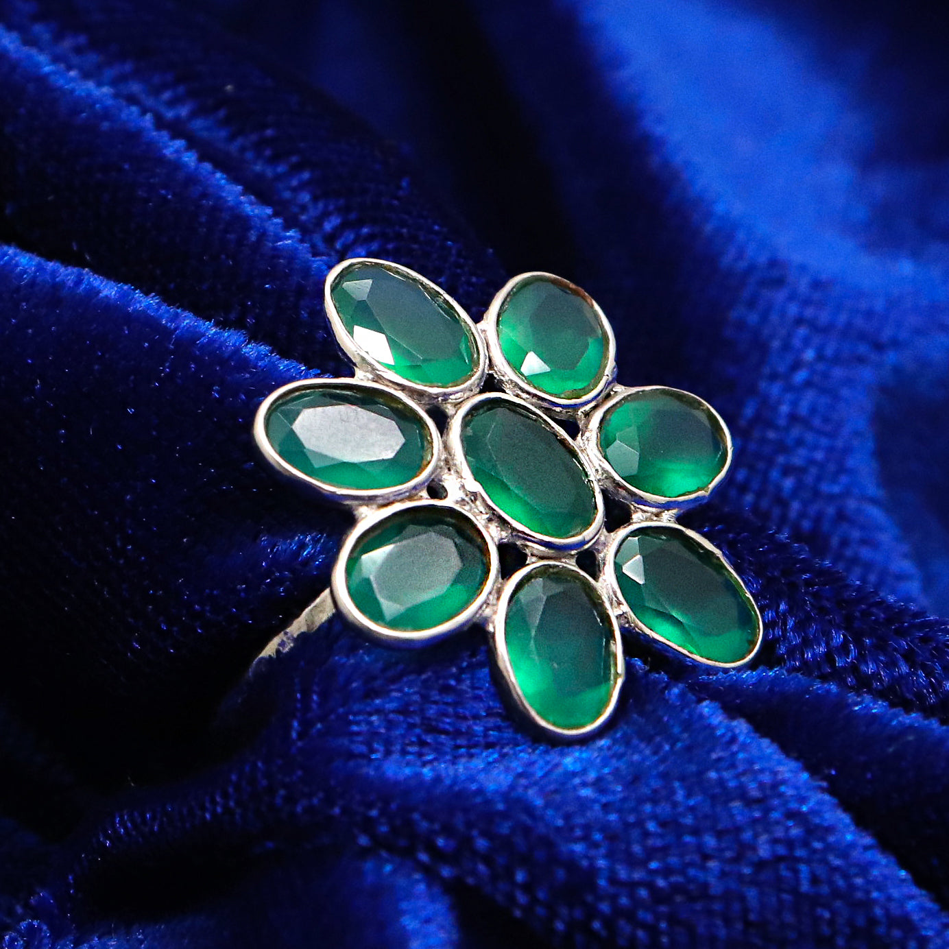 Shimmering Green Onyx Gemstone flower Design Ring for Parties