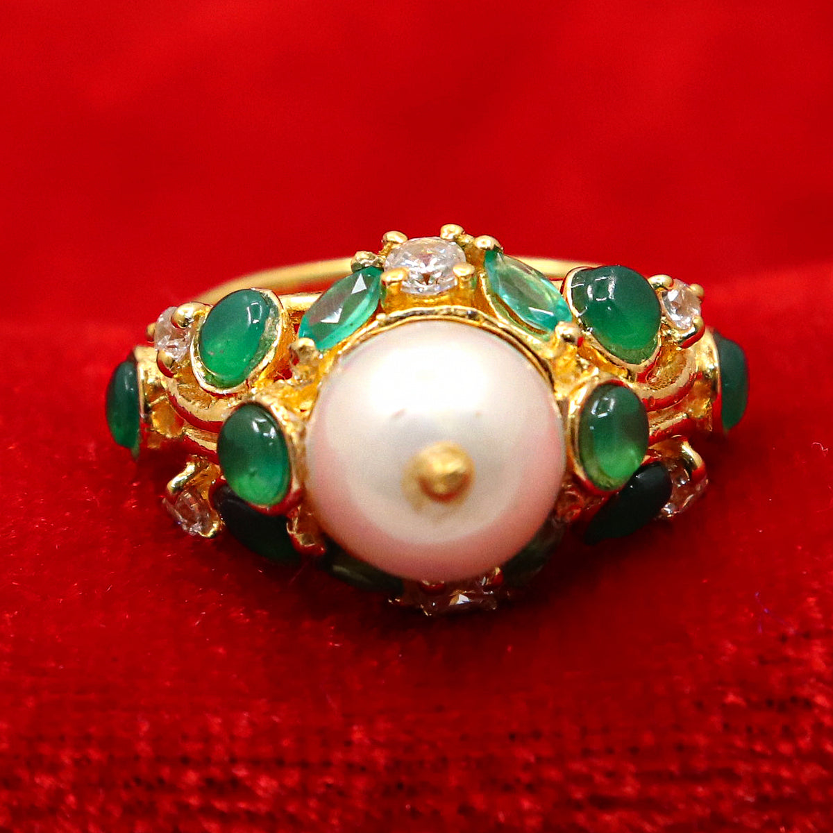 Pearl & Onyx Brilliance Ring