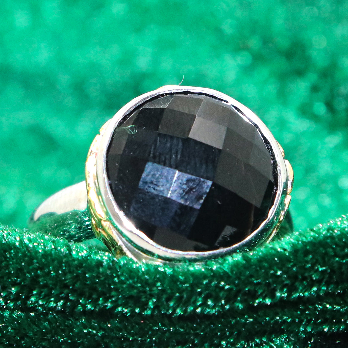 Two Tone Fashionable Black Onyx Gemstone Ring for Women