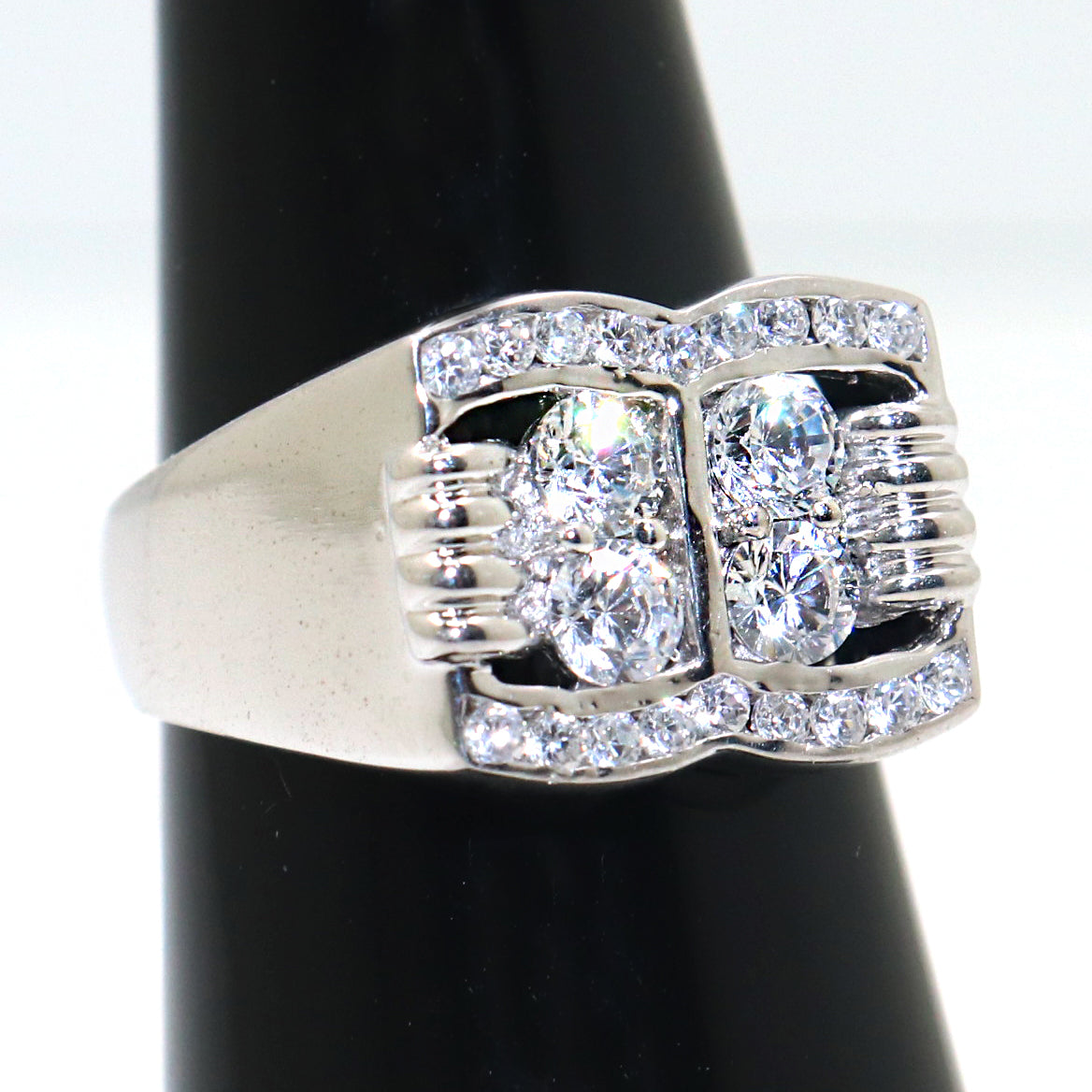 Zircon Ring Jewelry The Perfect Anniversary Gift