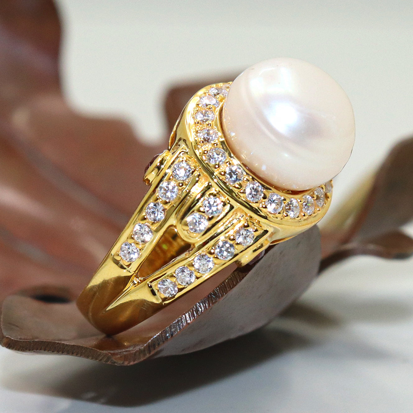 Alluring Pearl Gemstone With CZ Ring for Wedding Dressing