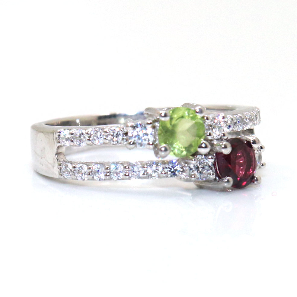 round gemstone ring jewelry