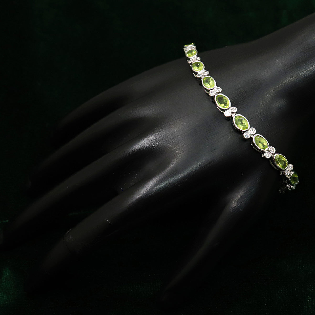 Refined Bracelet
