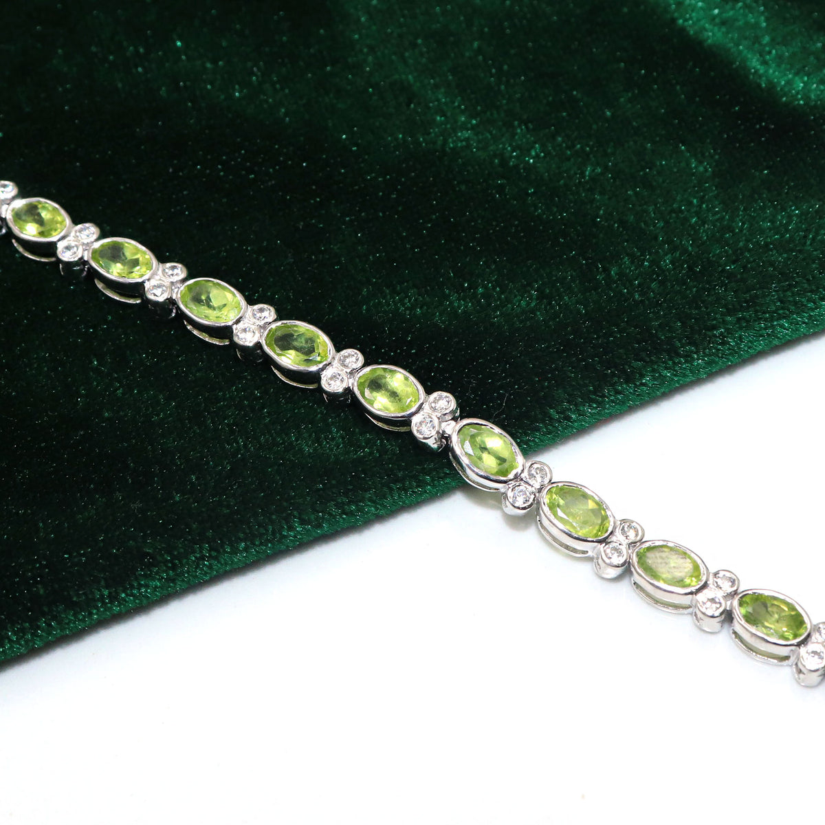 Refined Bracelet