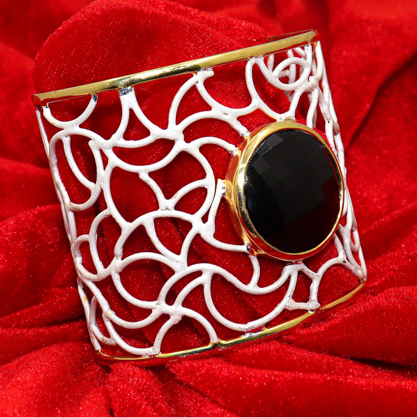 Regal Heritage Royal Design Handcrafted Black Onyx Gemstone Cuff Bracelet