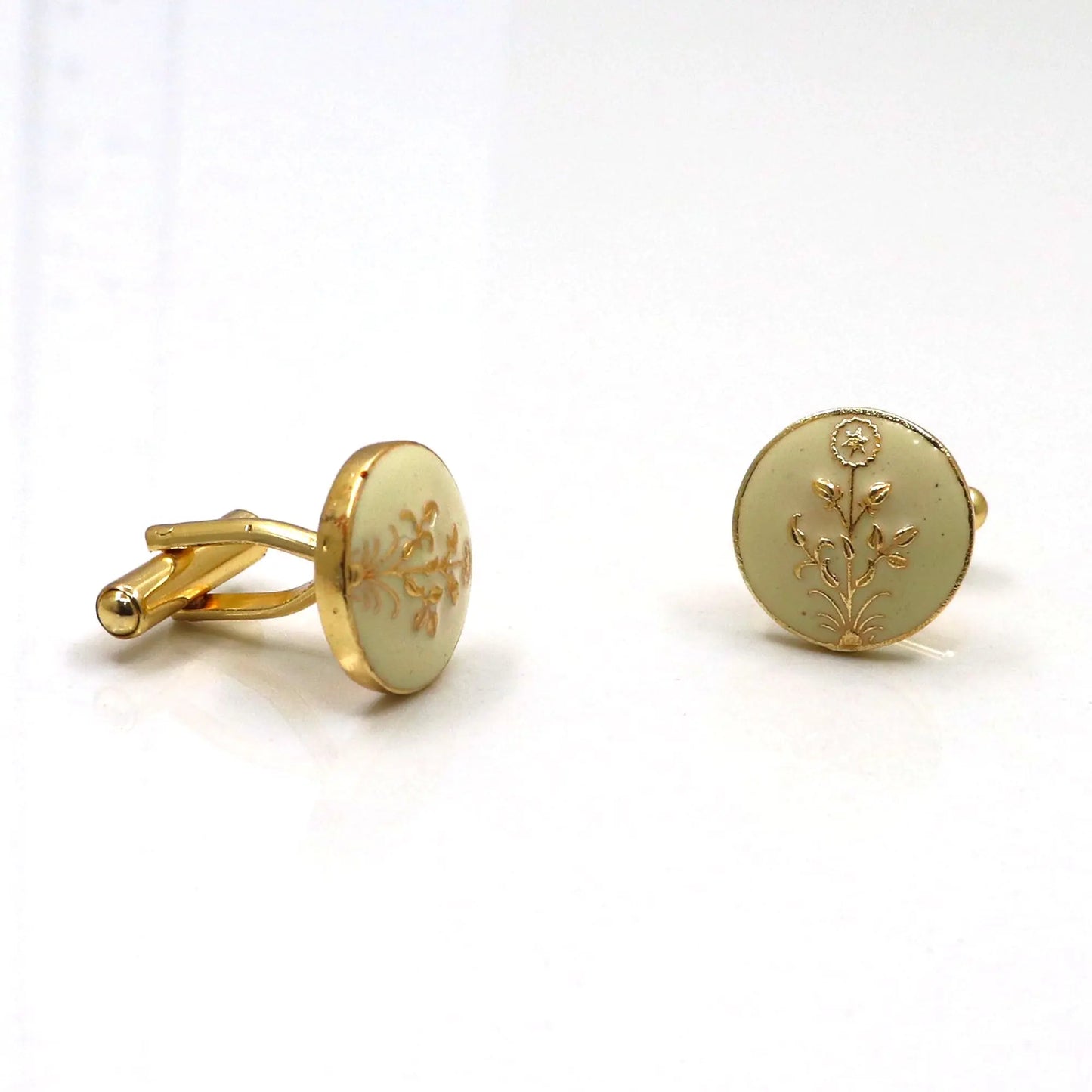 round cufflinks