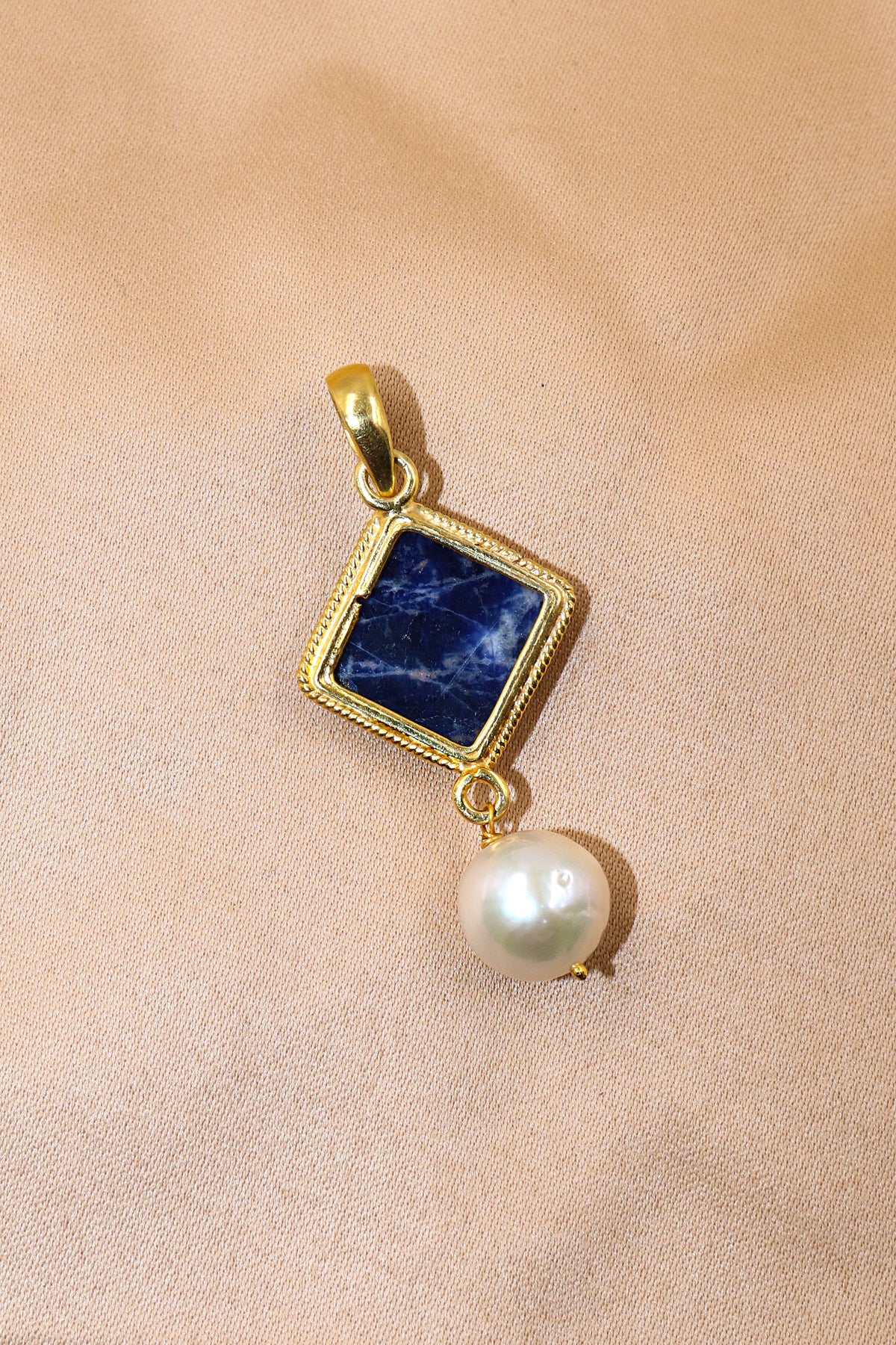 Golden Pearl Heritage Pendant