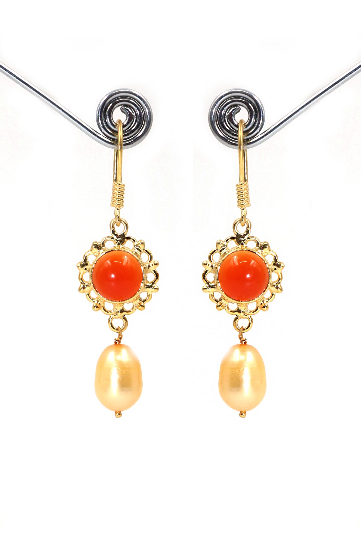 Pearl Velvet Earring