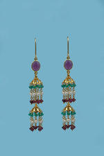 Golden Emerald & Pearl Glimmer Earring