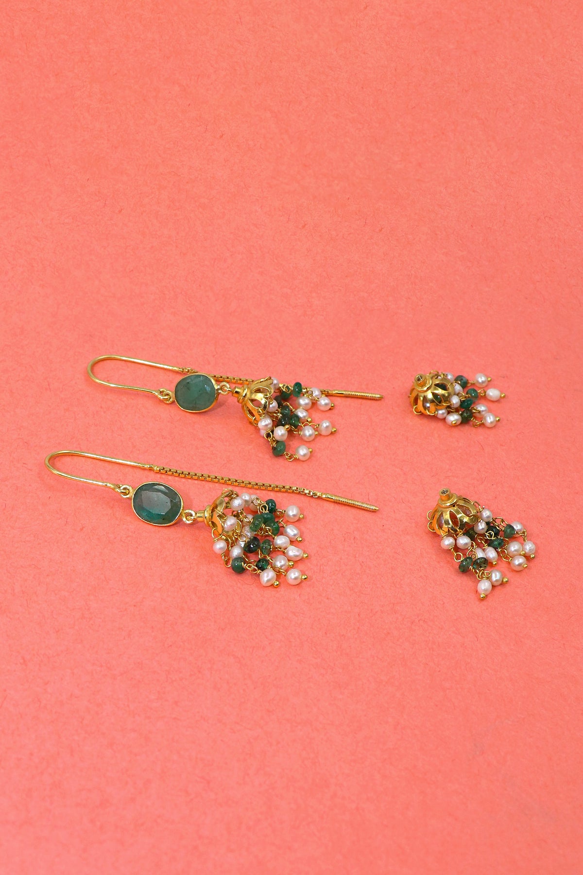Golden Emerald & Pearl Luminous Earring