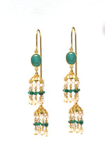 Golden Emerald & Pearl Luminous Earring