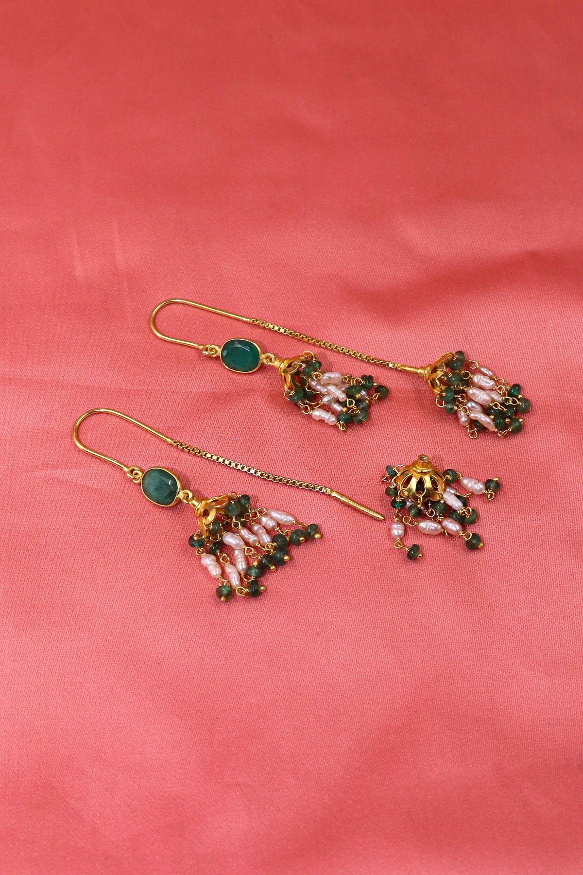 Golden Emerald & Pearl Auric Earring