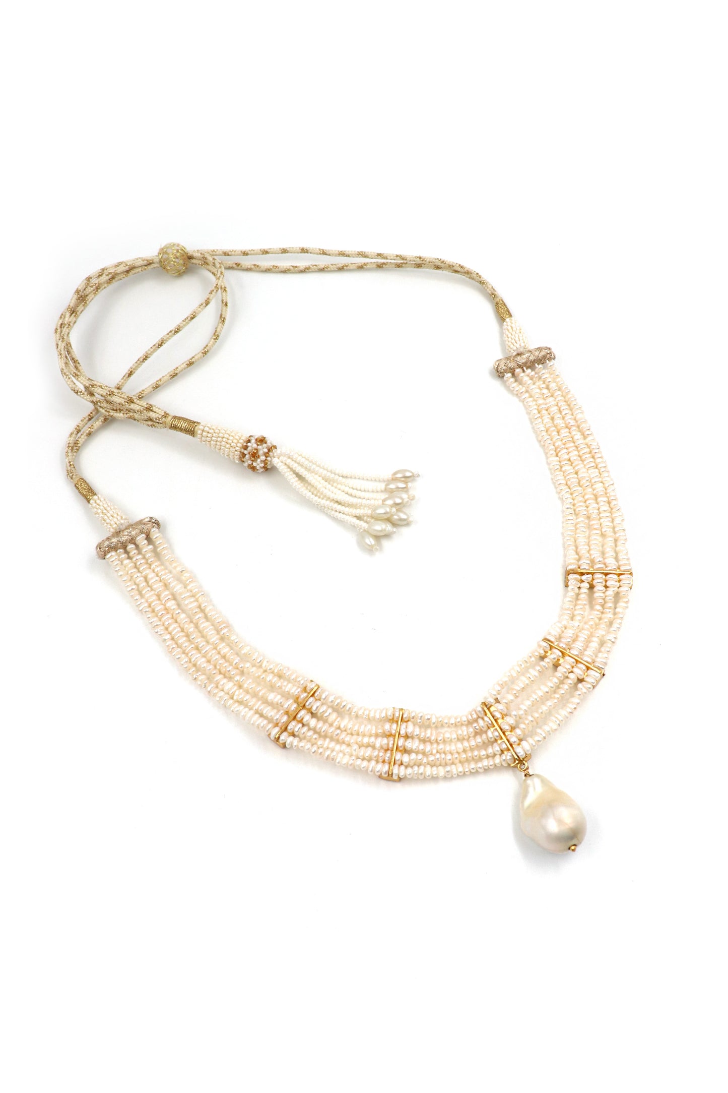 Classic Pearl Jewelry: Exquisite Beaded Necklace for Weddings and Celebrations