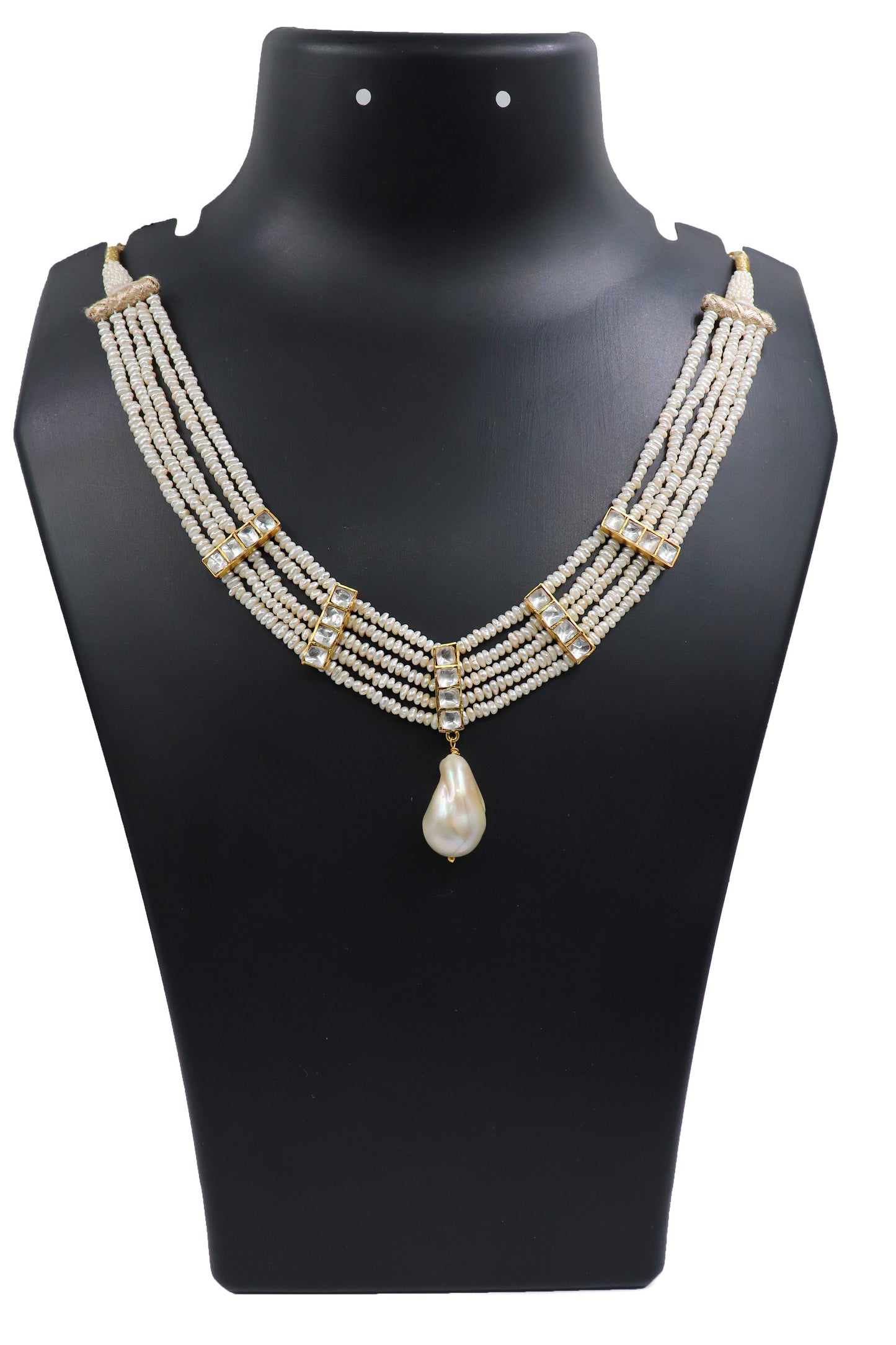 Classic Pearl Jewelry: Exquisite Beaded Necklace for Weddings and Celebrations