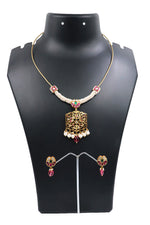 Pearl Scarlet Necklace