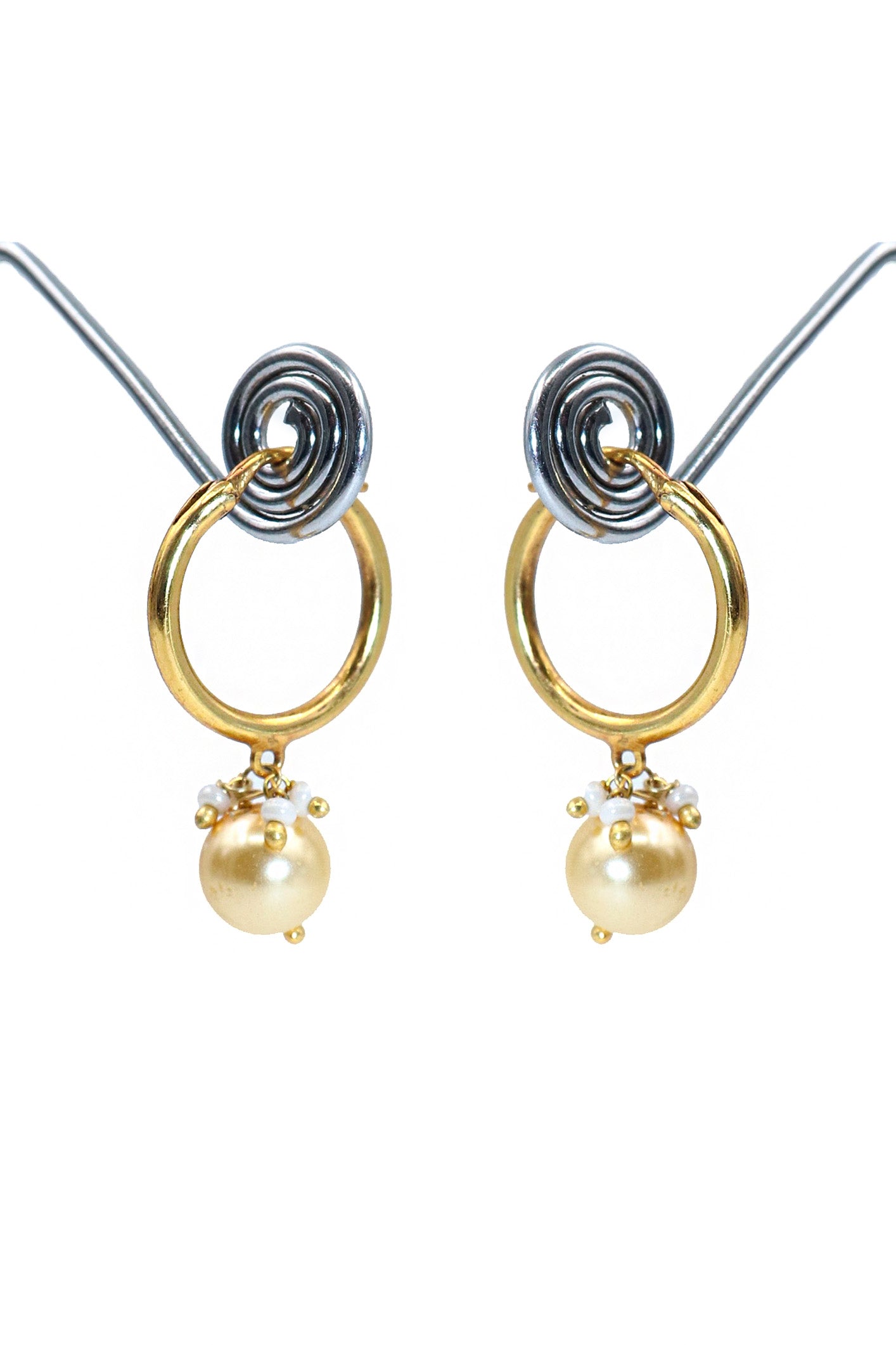 Fancy Style Gold-Plated Beaded Pearl Earrings Jewelry.