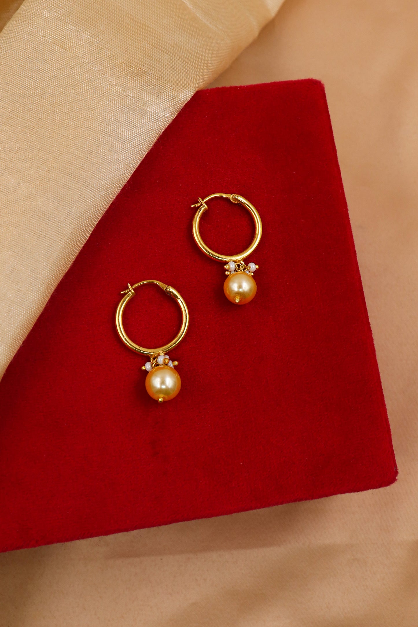 Fancy Style Gold-Plated Beaded Pearl Earrings Jewelry.