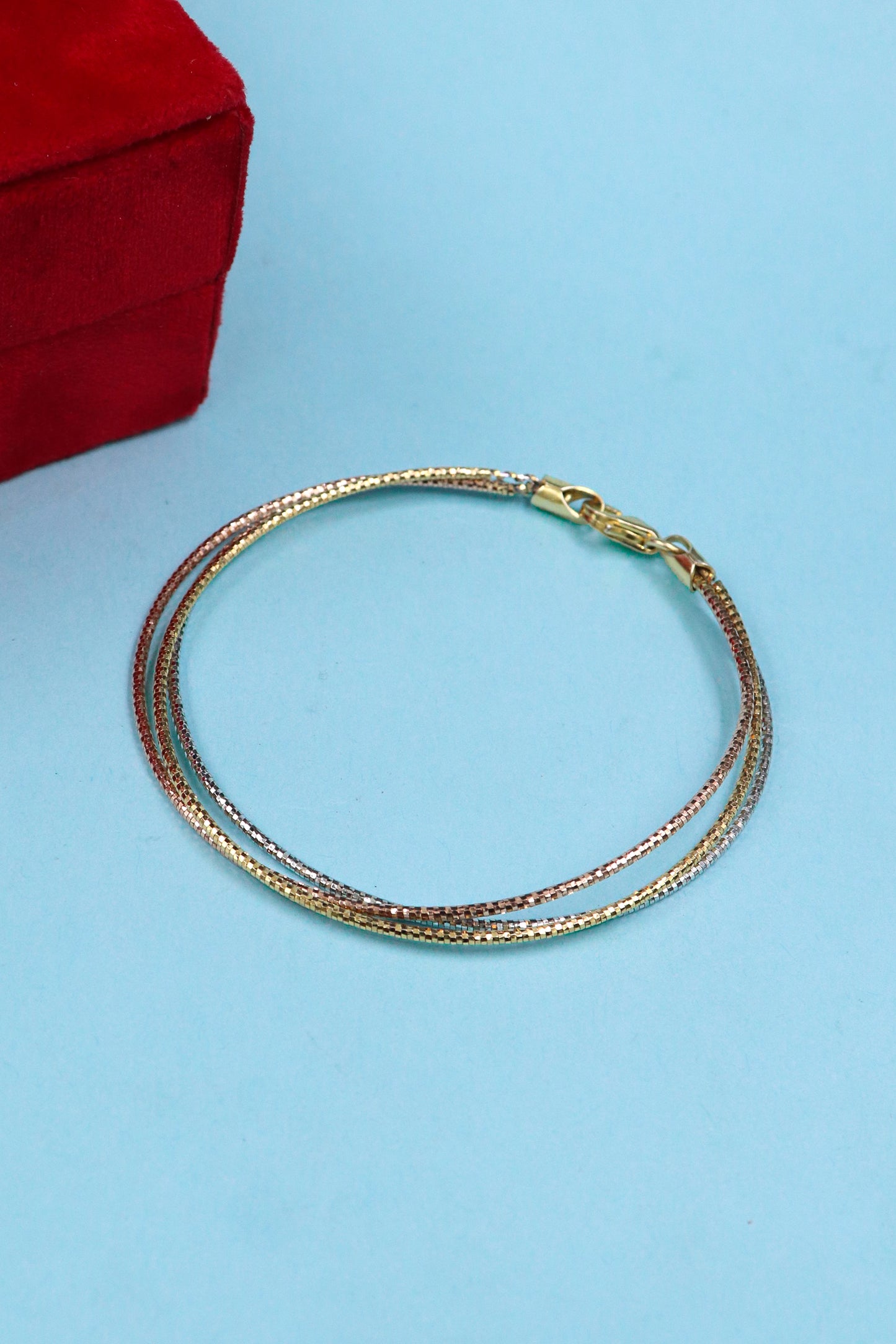 Gold-Plated Italian Chain Bracelet with Sleek and Stylish Design