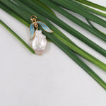 Glaze Pearl PendantDrift