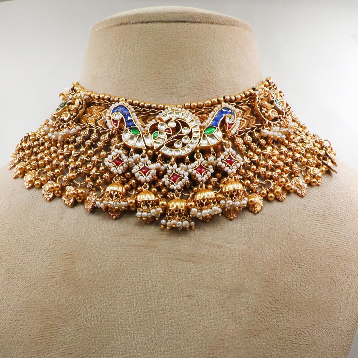 Era Gold Collar