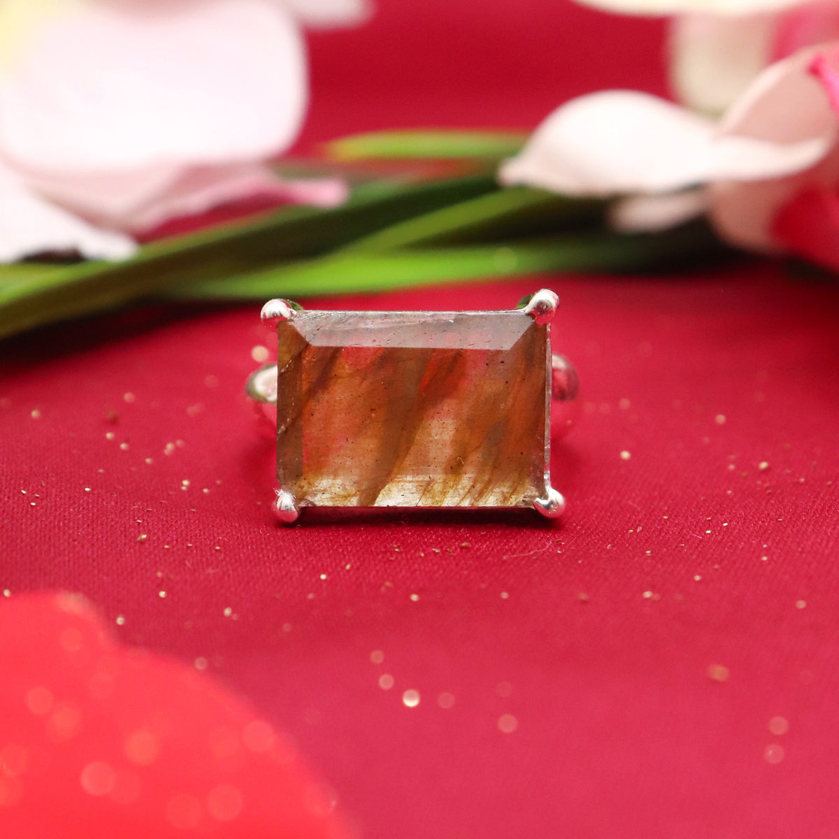 Flashy Labradorite Ring