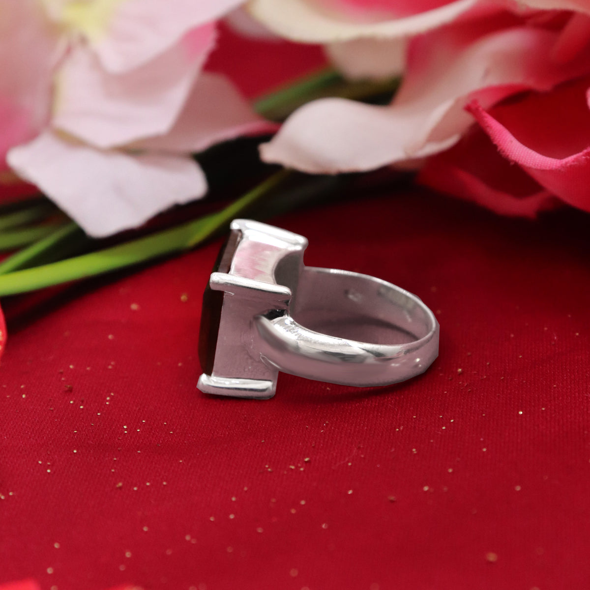 Flashy Labradorite Ring