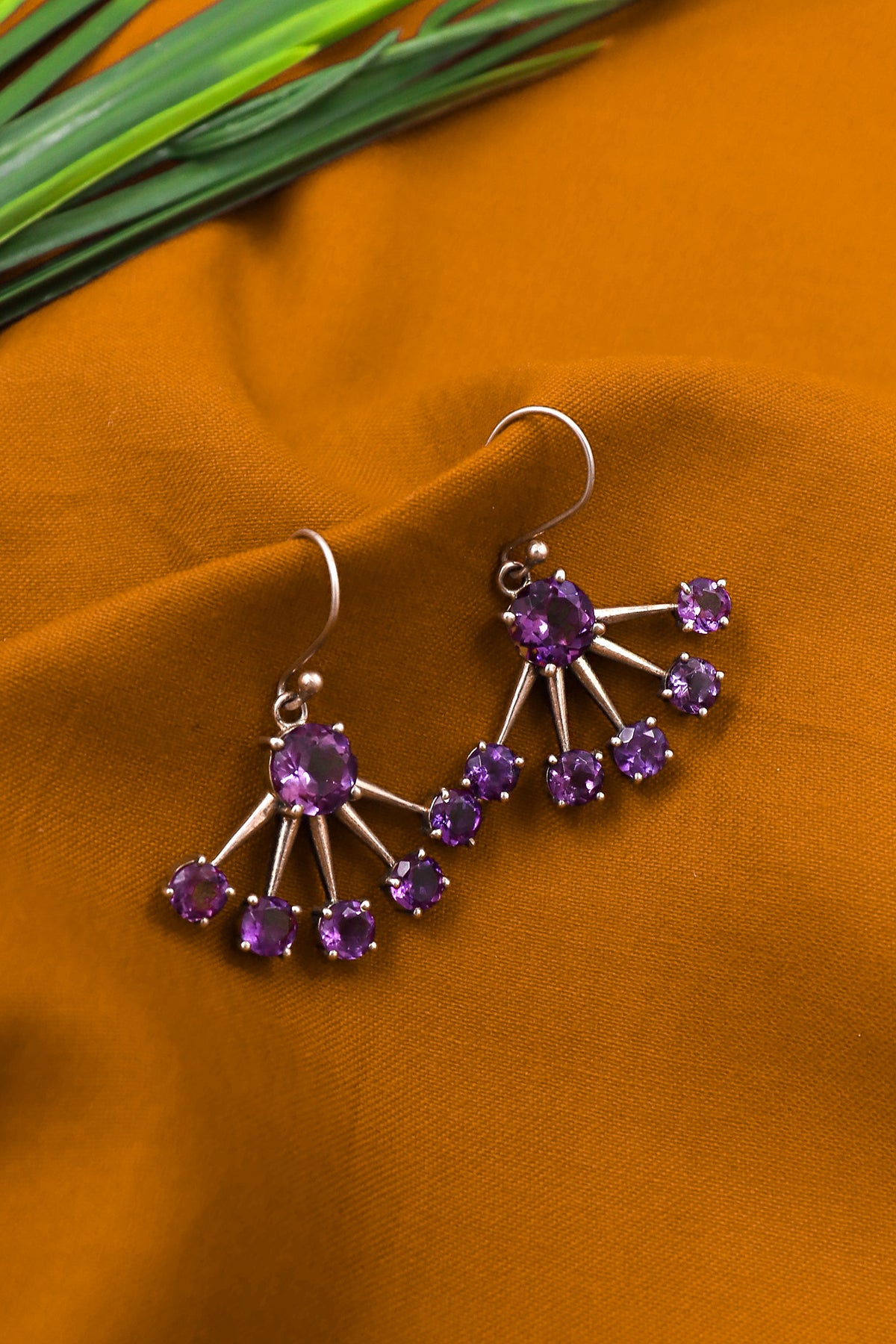 Amethyst Sovereign Dangle Earring