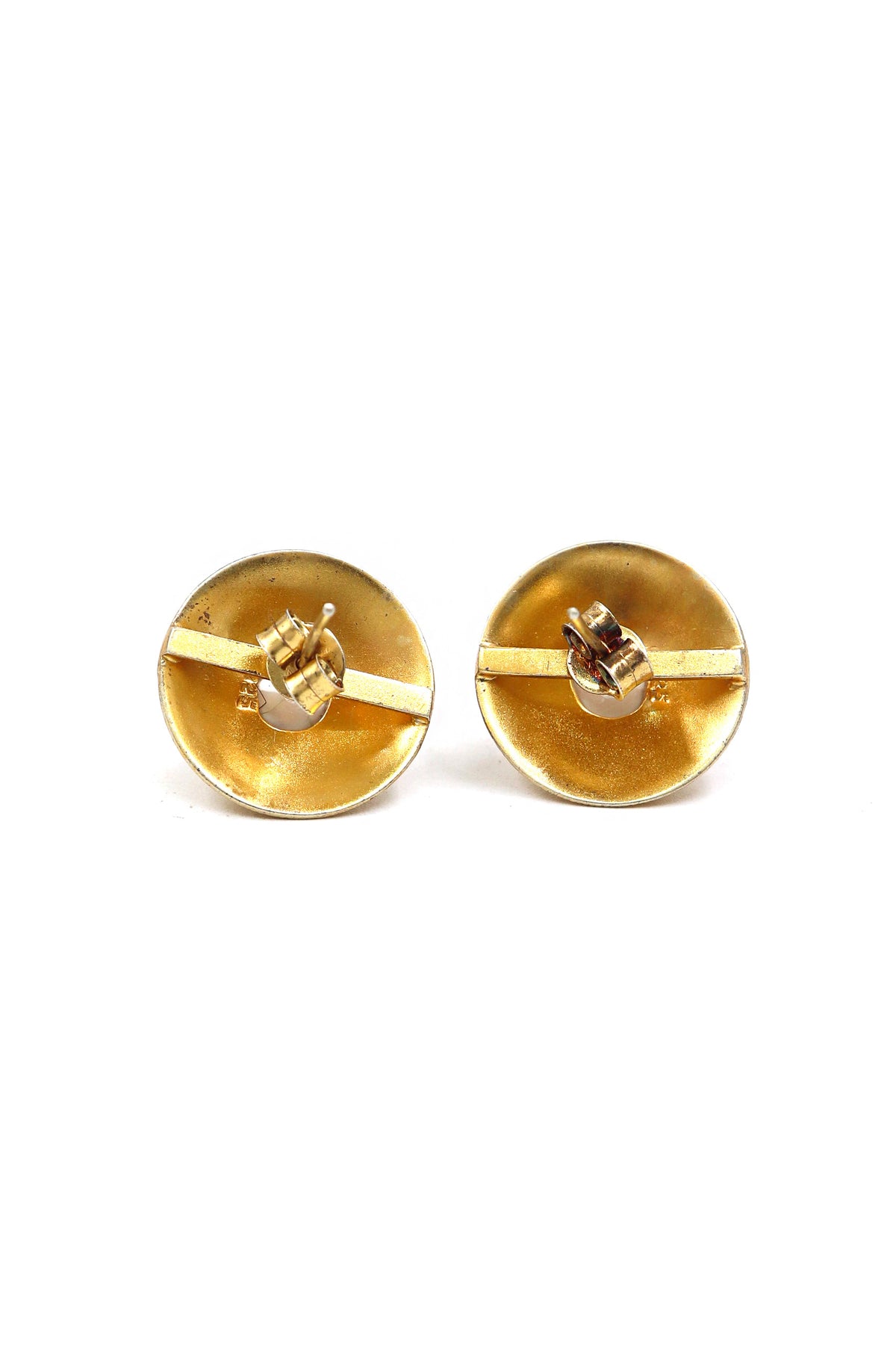 Pearl Sovereign Gold Stud Earring